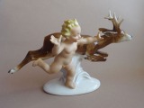 Eņģelis ar stirnu, krāsains. Porcelāns, 13,5x22 cm