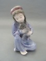 Russia - Girl with a lamb, porcelain, h 9 cm