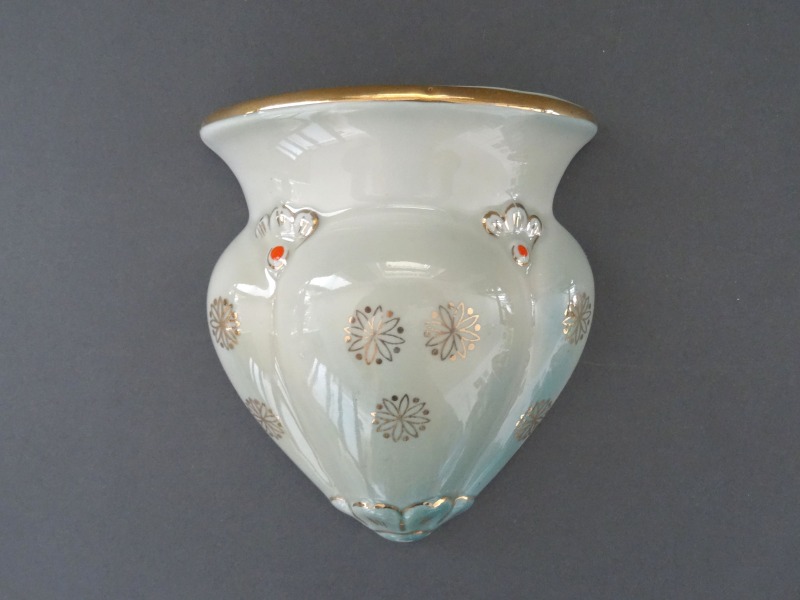 PFF Rīga - Porcelāna sienas vāze zaļā ar zeltu, h 12,5 cm