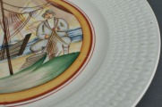 Фарфоровая тарелка по эскизу Романа Суты. Сцена из жизни рыбаков